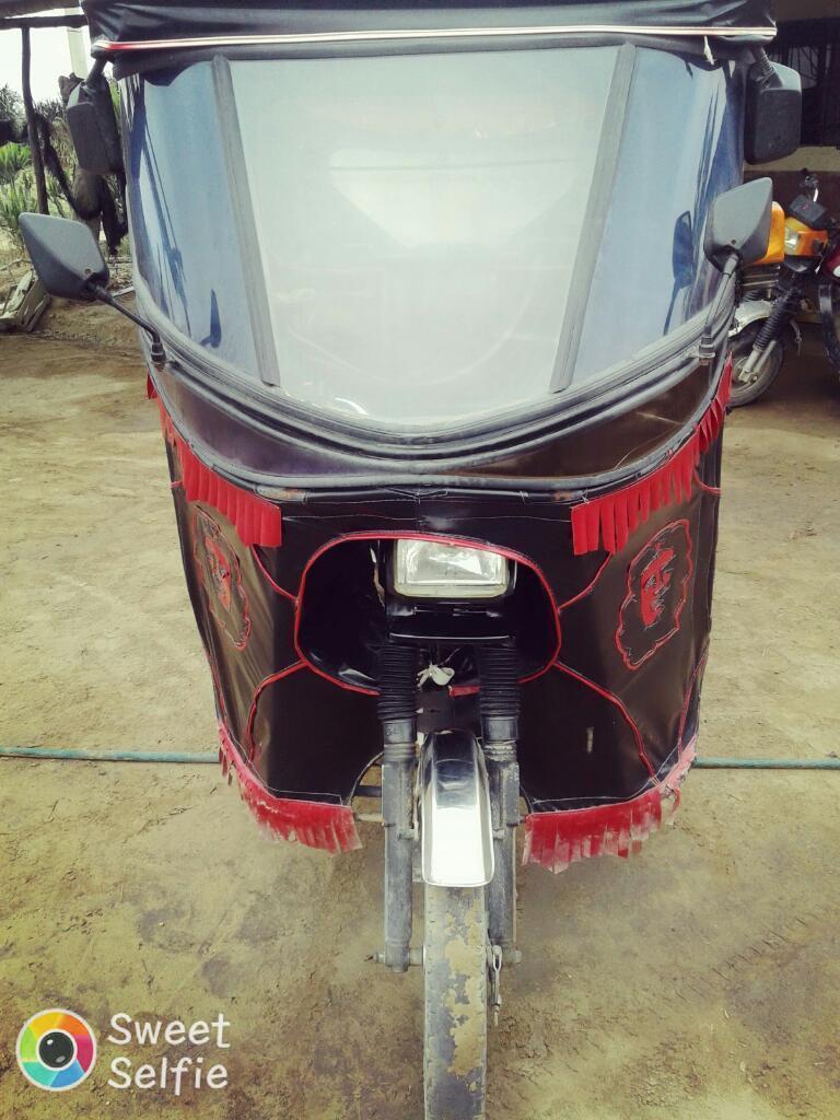 Una Mototaxi Wanxin