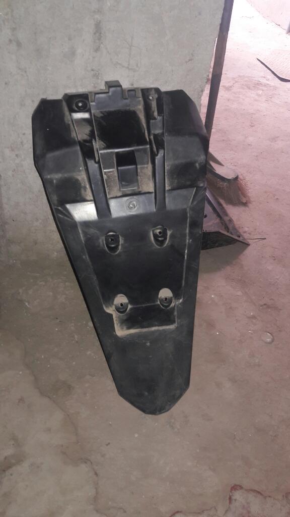 Guardabarro de Fz 16