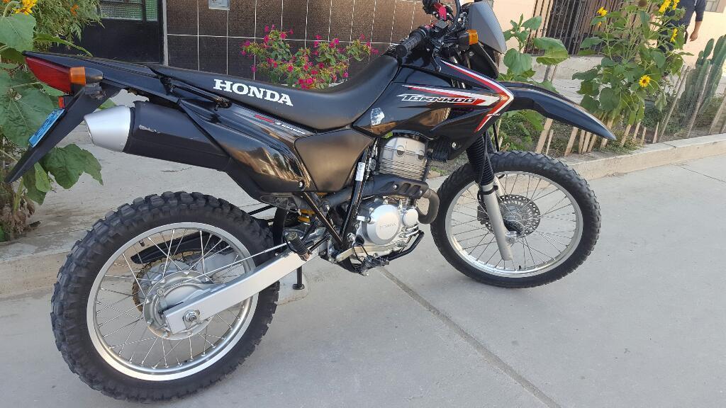 Vendo Xr 250 Honda Tornado