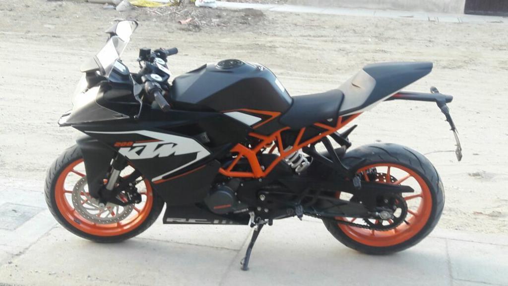 Vendo Motocicleta Ktm Rc200