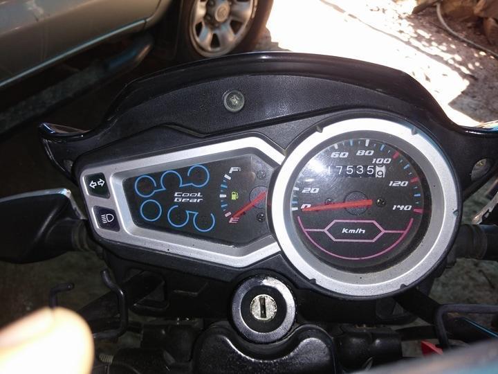 2900 SOLES vendo moto mavila año 2015