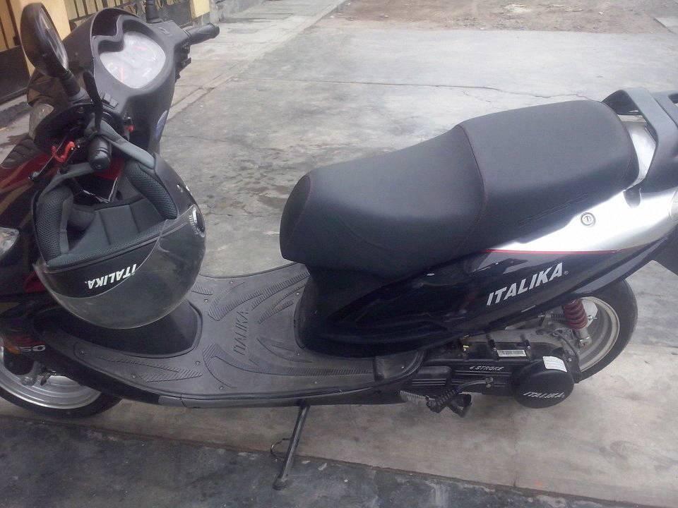 vendo moto italika