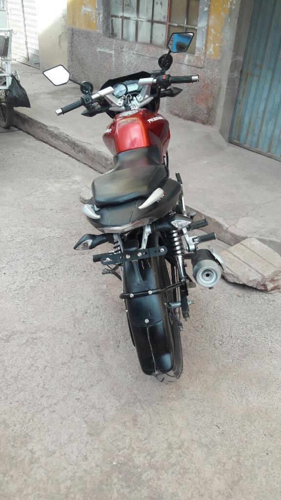 Vendo Moto Premier