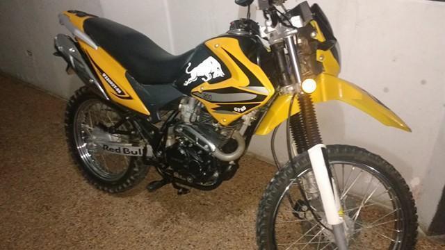 VENDO MOTOCICLETA S/.3,200