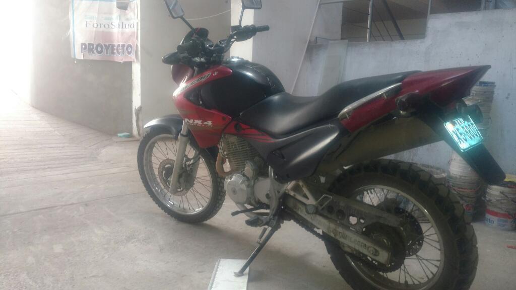 Vendo Moto Honda Nx400 Falcon Y Casco