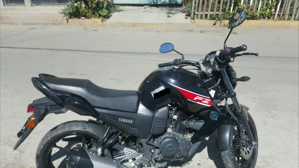 Moto Yamaha Fz16
