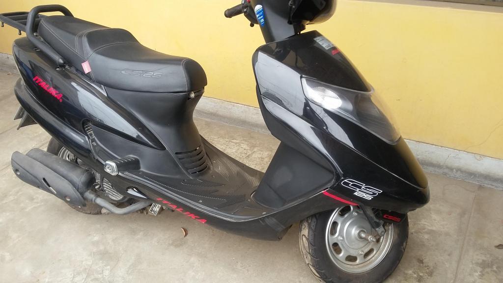 VENDO MOTO ITALIKA