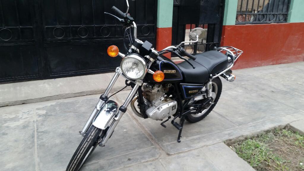 Motocicleta Suzuki Excelente