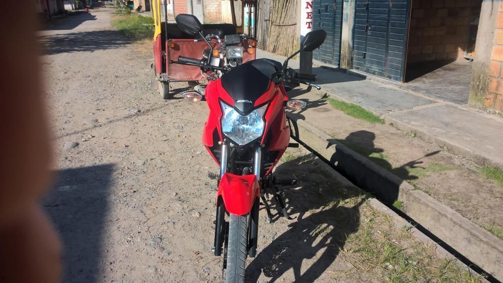 VENDO MOTO DE OCASION