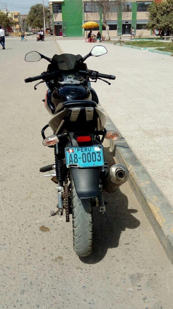 Moto Pulsar bajaj220