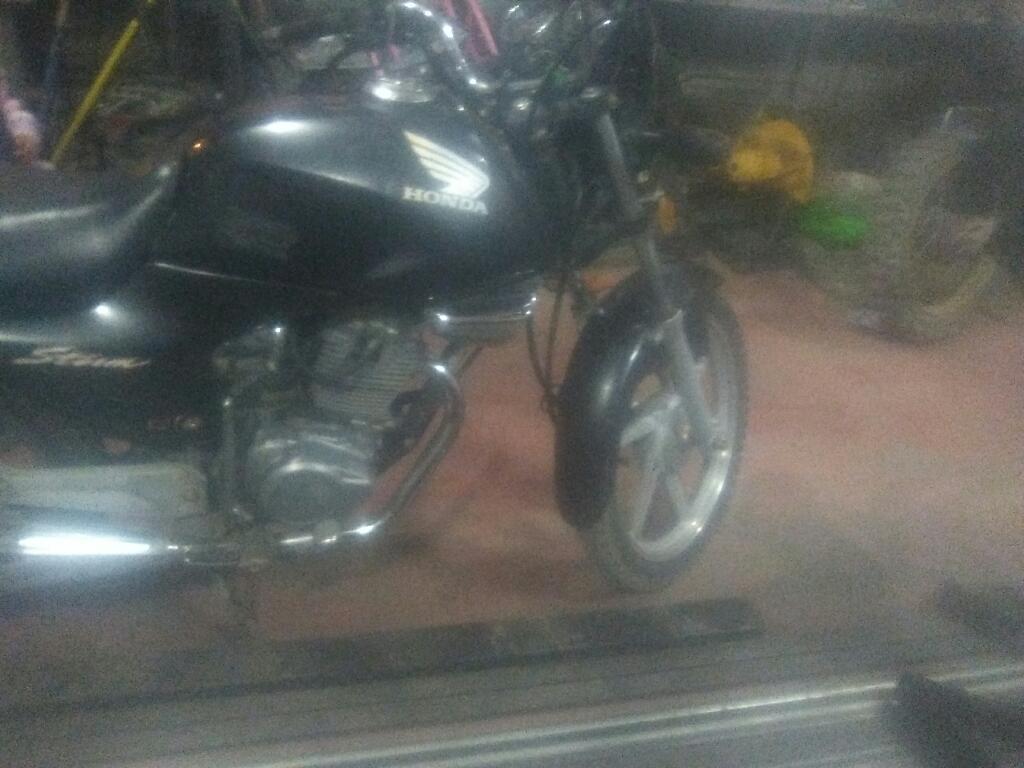 Vendo Moto Honda Original