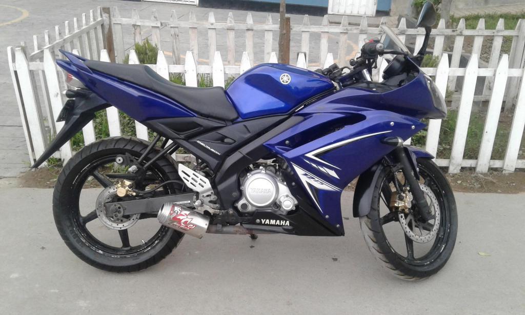 VENDO MI YAMAHA R15