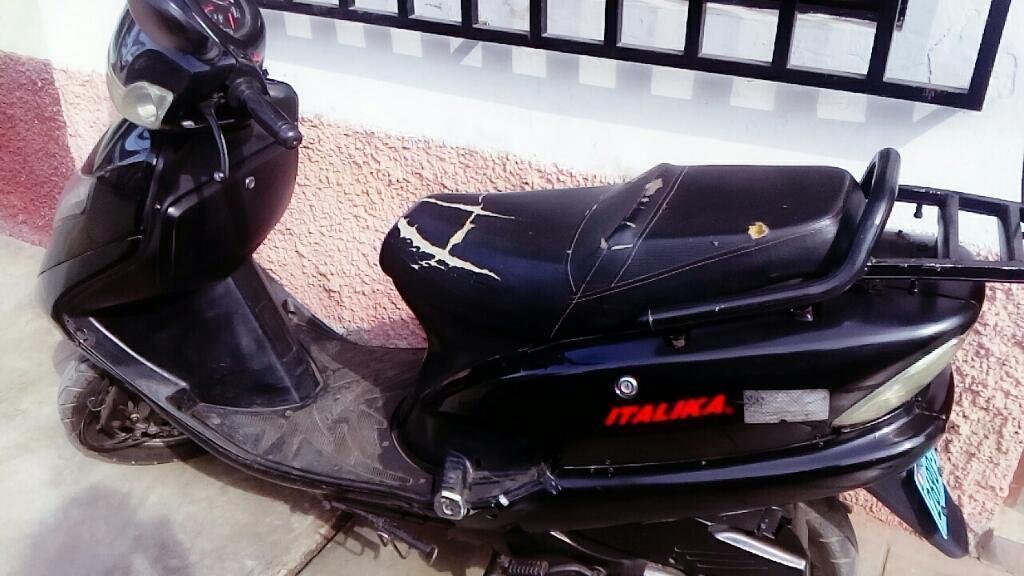Vendo Moto