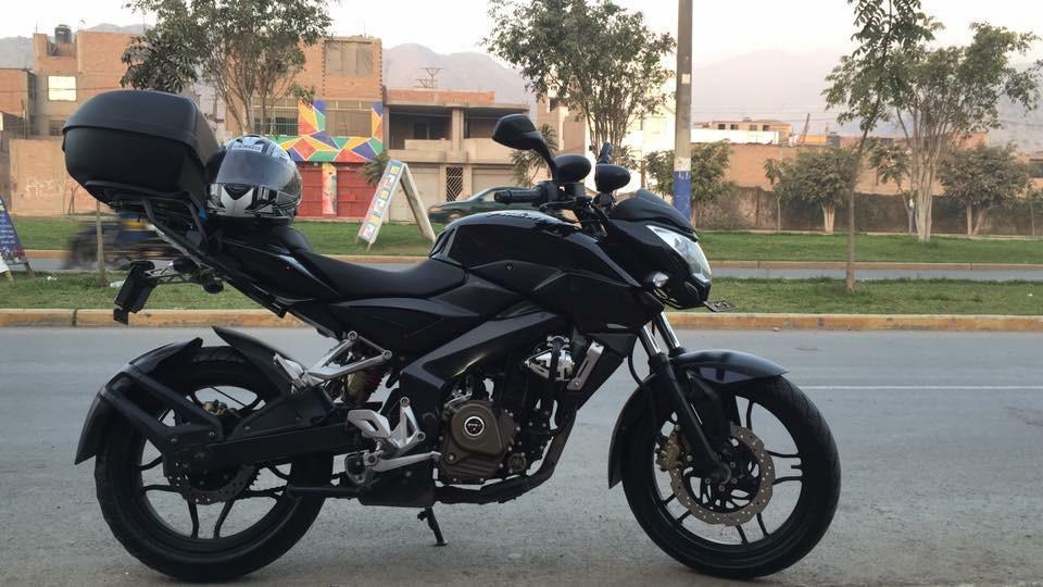 Moto pulsar NS 200 decal