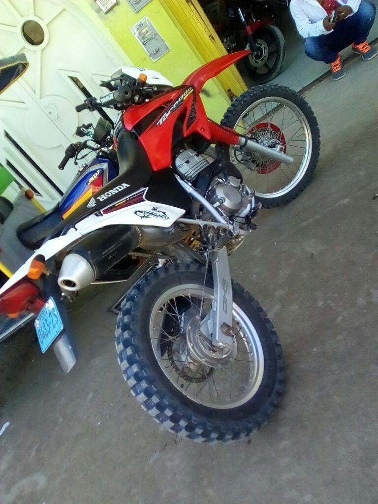 Moto Xr 250 Tornado Año 2014