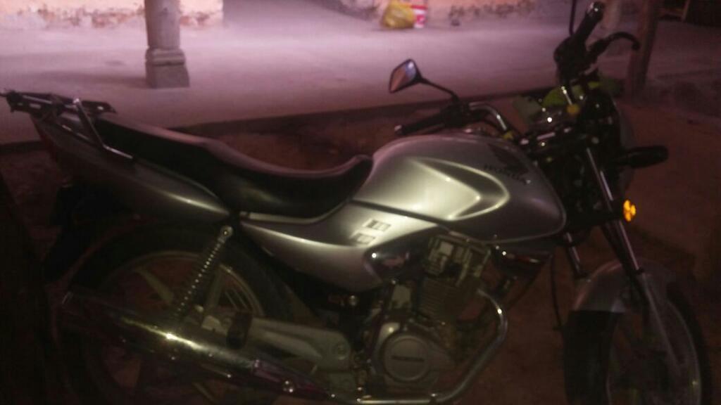 Se Vende Moto Honda