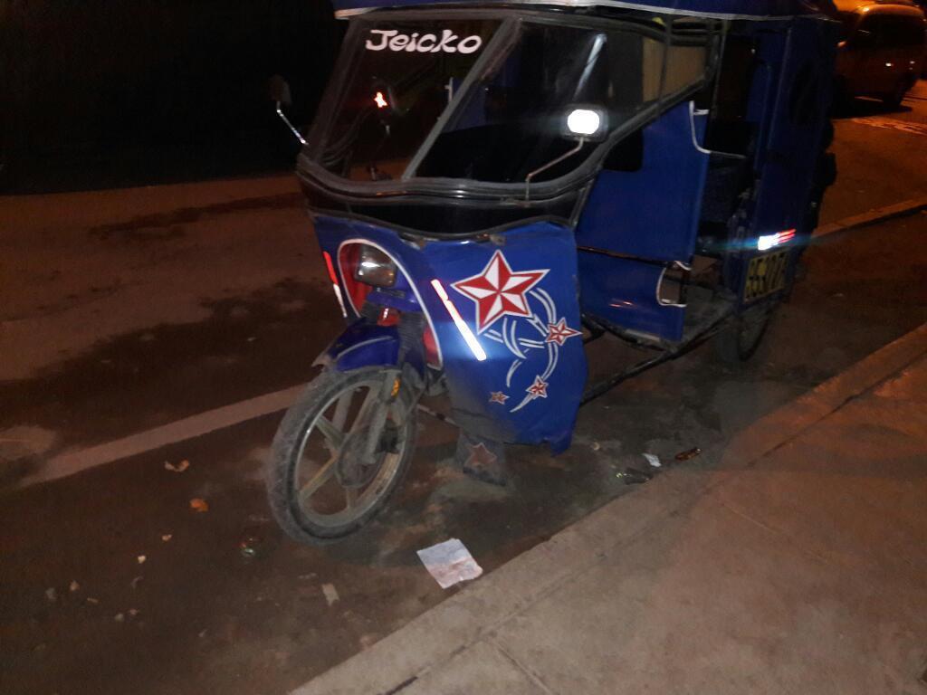 Vendo Motaxi Marca Estilos con Bateria
