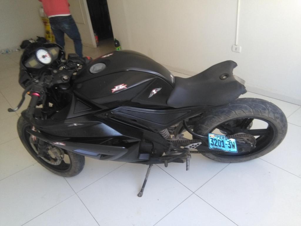 Por motivos de viaje en venta motocicleta bonucci motor 250cc llamar al 991229205