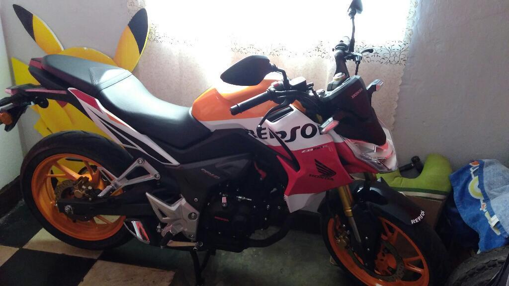 Vendo Moto Lineal Honda Repsol 190