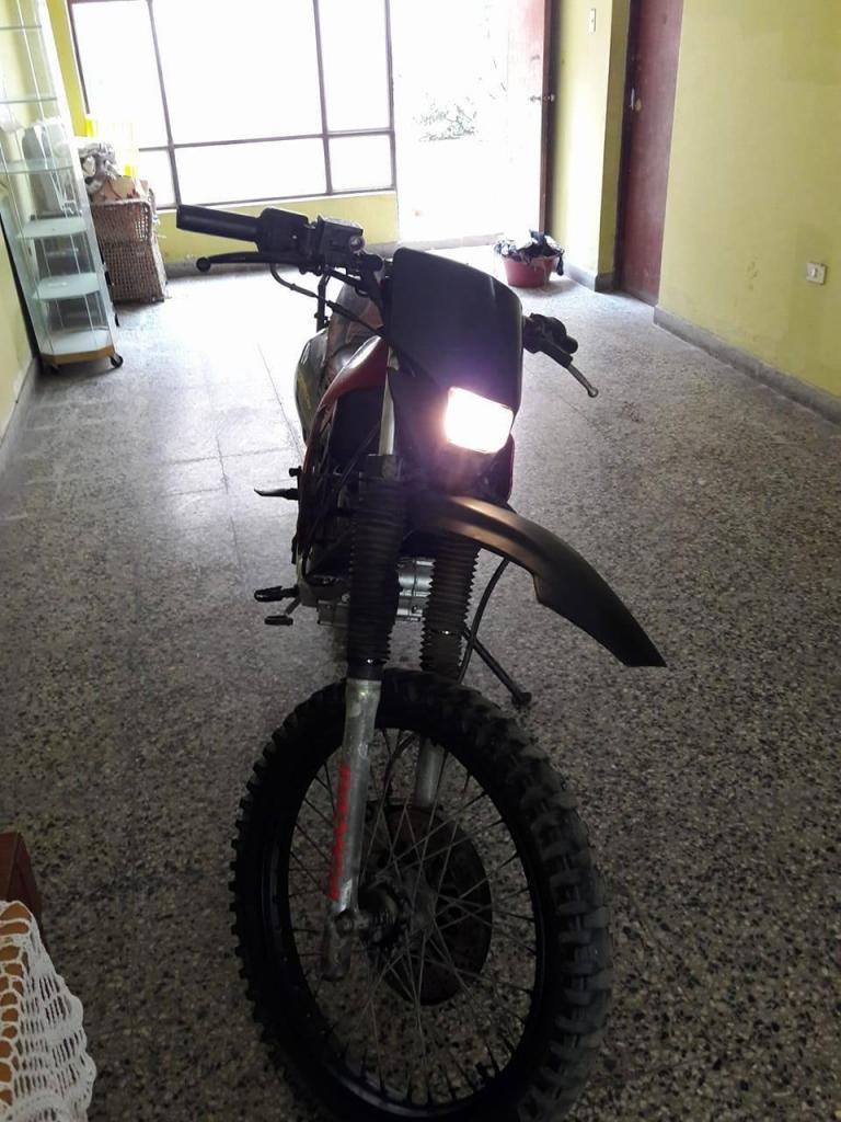 SE VENDE MOTOCROSS 200 948173445