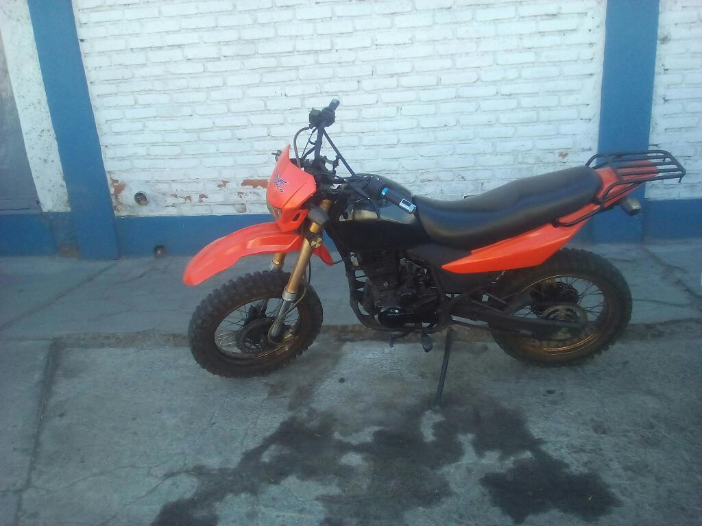 Vendo Moto Ronco por Motivos de Estudios