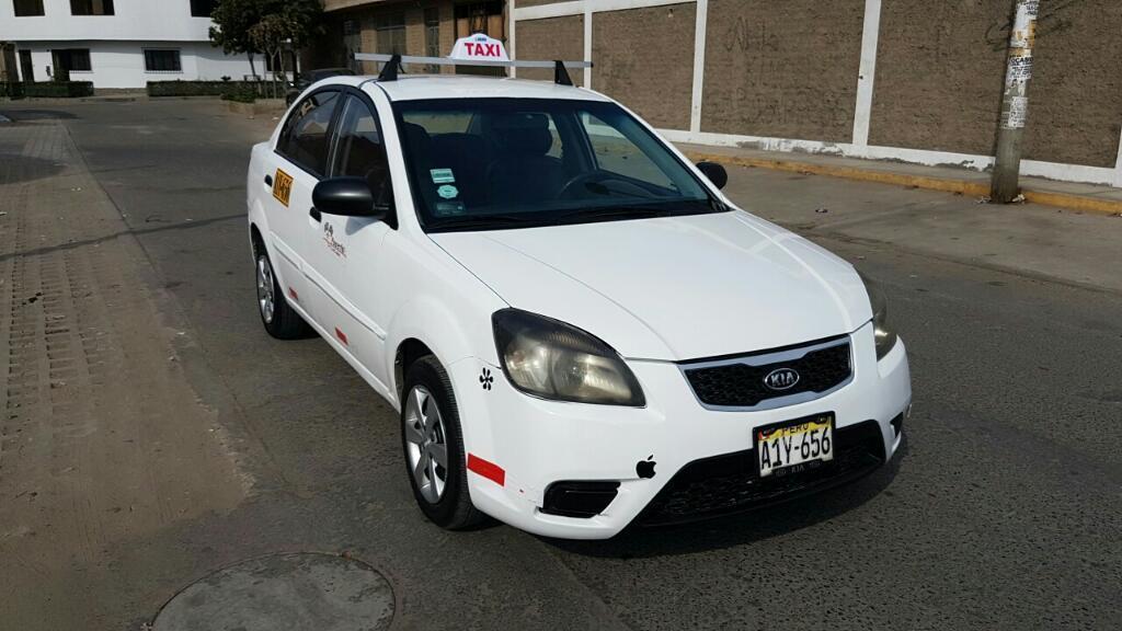 alquilo auto para taxi en san juan de lurigancho puerta libre