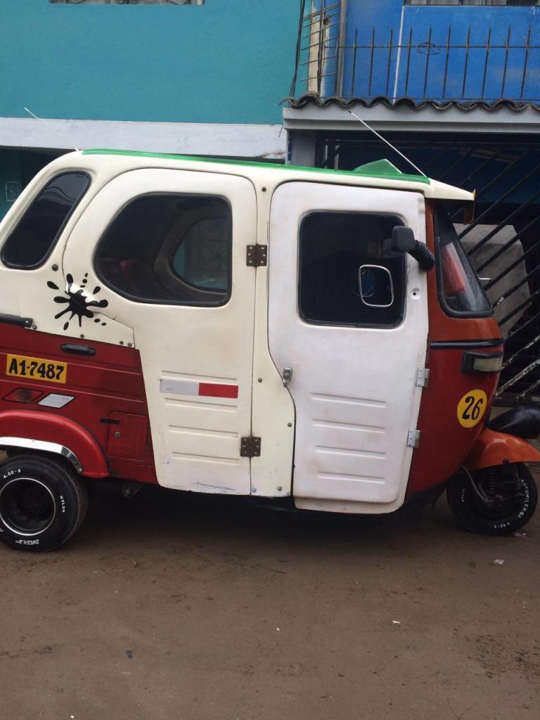 Moto bajaj torito