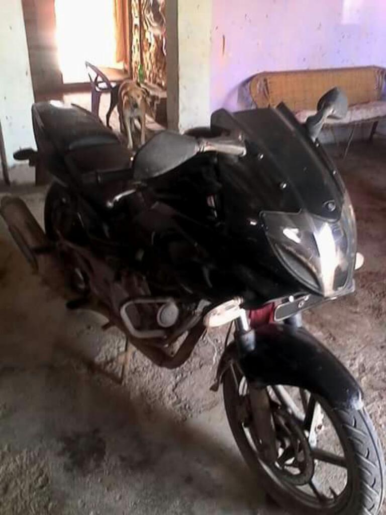 Vendo Moto Pulsar 220ff Año 2012