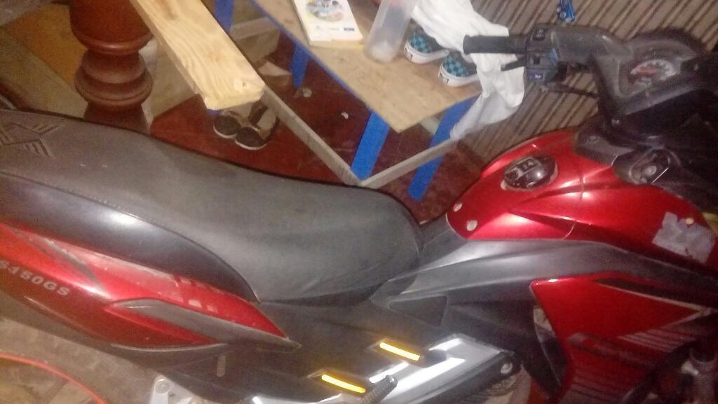 Vendo Moto 150