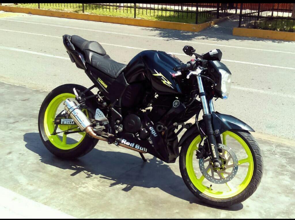 Moto Yamaha F16 Tuniada