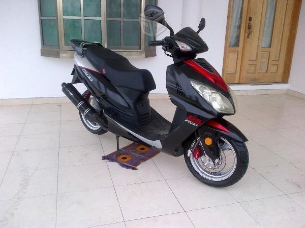 Moto Italika DS 150 llamar al 972306536