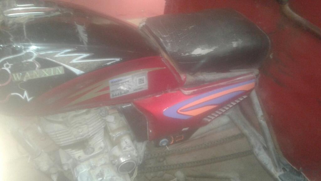 Vendo Moto Wansin con Soat Vigente X Via