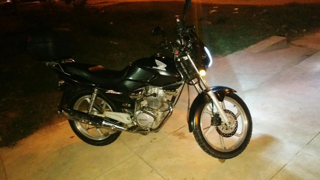 Moto Honda Storm Unico Dueño