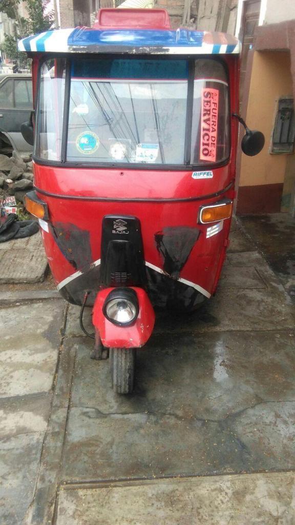 SE VENDE MOTO BAJAJ POR MOTIVO DE VIAJE