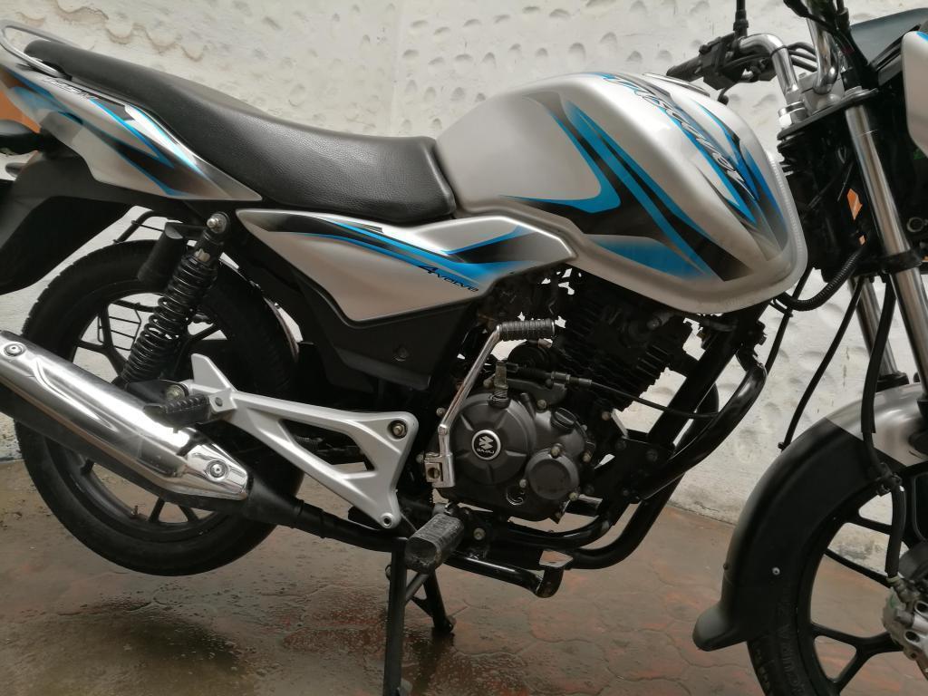 VENDO MOTO BAJAJ 2016 DISCOVER 125