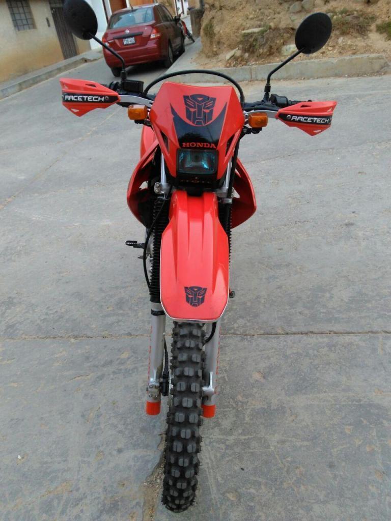 VENDO MOTO TORNADO