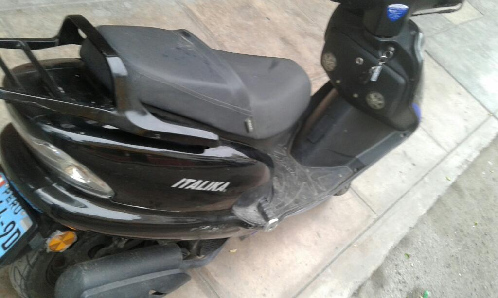 Moto Semi Nueva con Soat