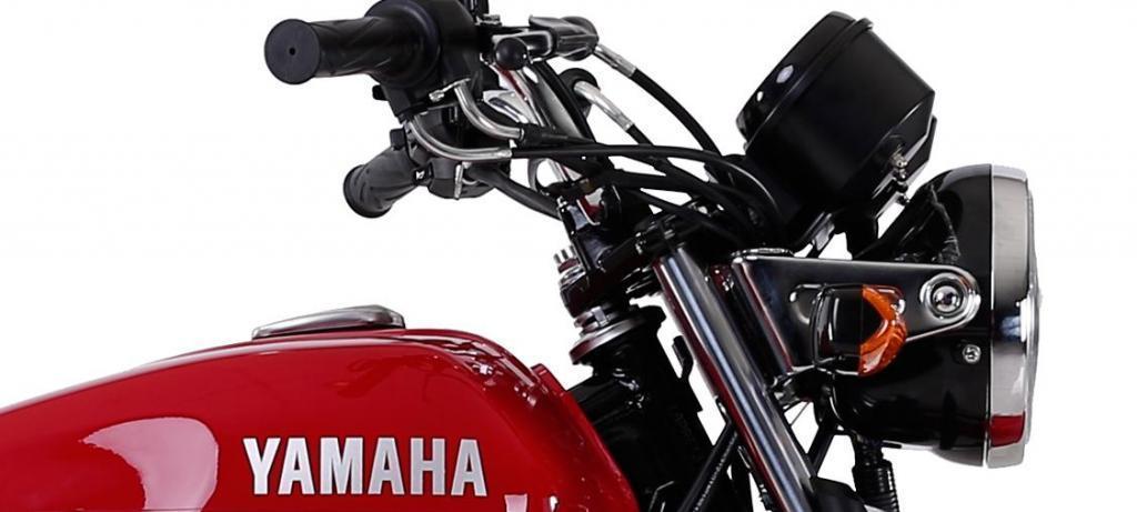 Moto Yamaha YB 125