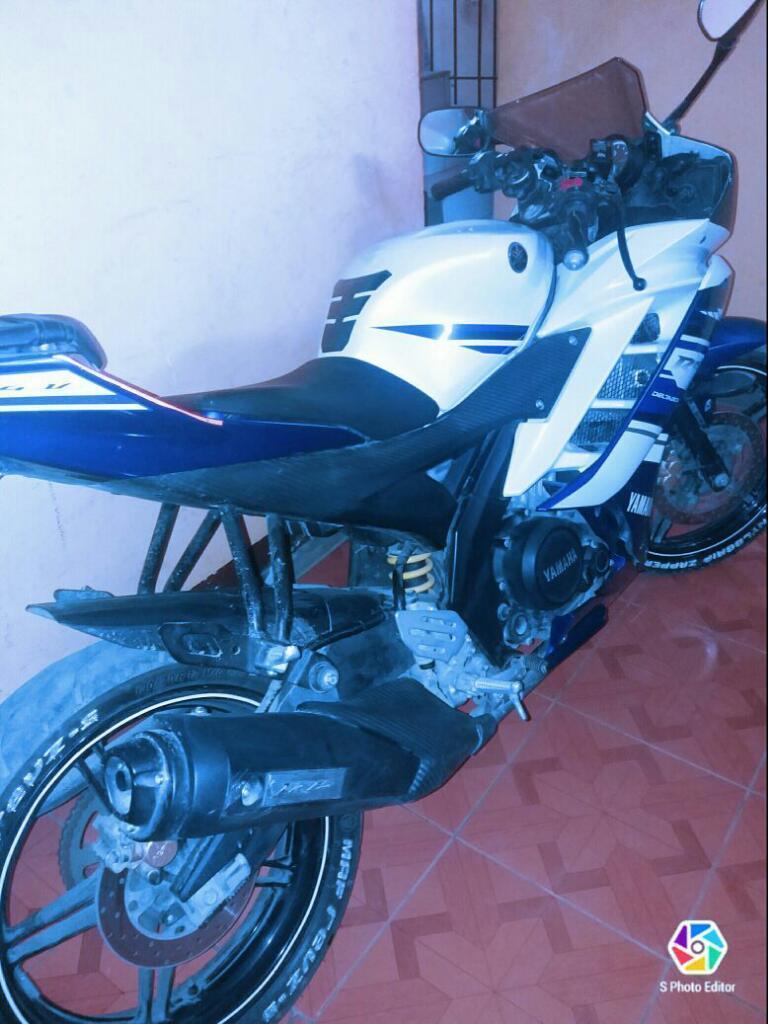 Vendo Yamaha R15