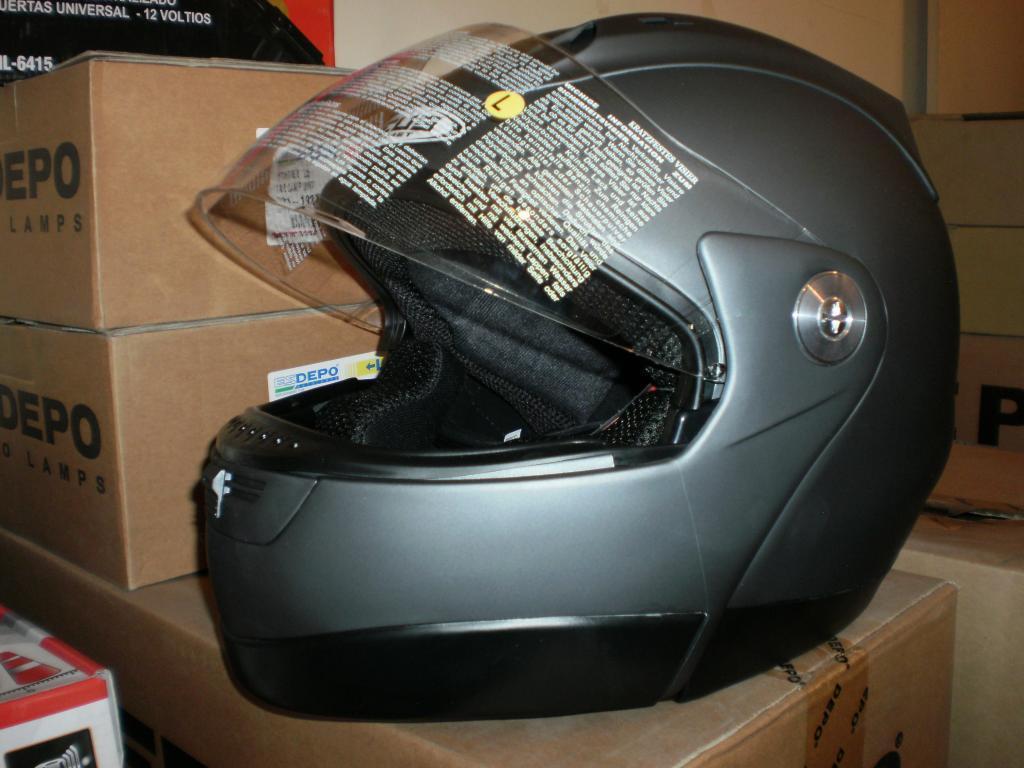 CASCO DE MOTOCICLETA HELMET ZEUS NEGRO MATE L NUEVO