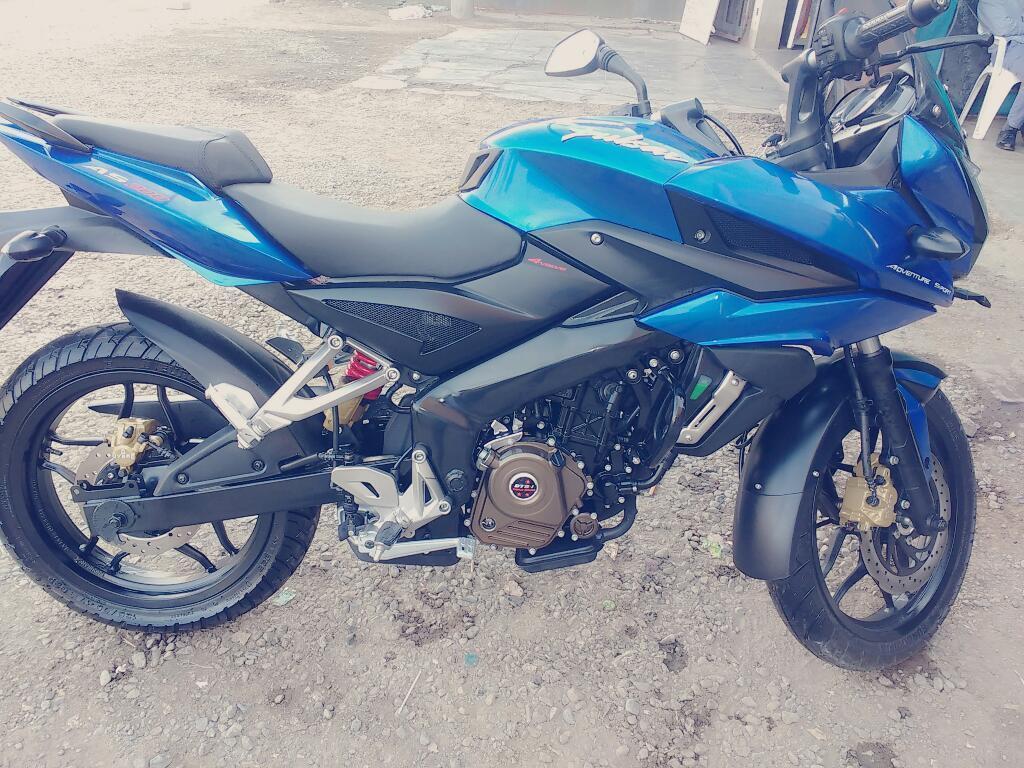 Vendo Moto Pulsar As200 en Buen Estado