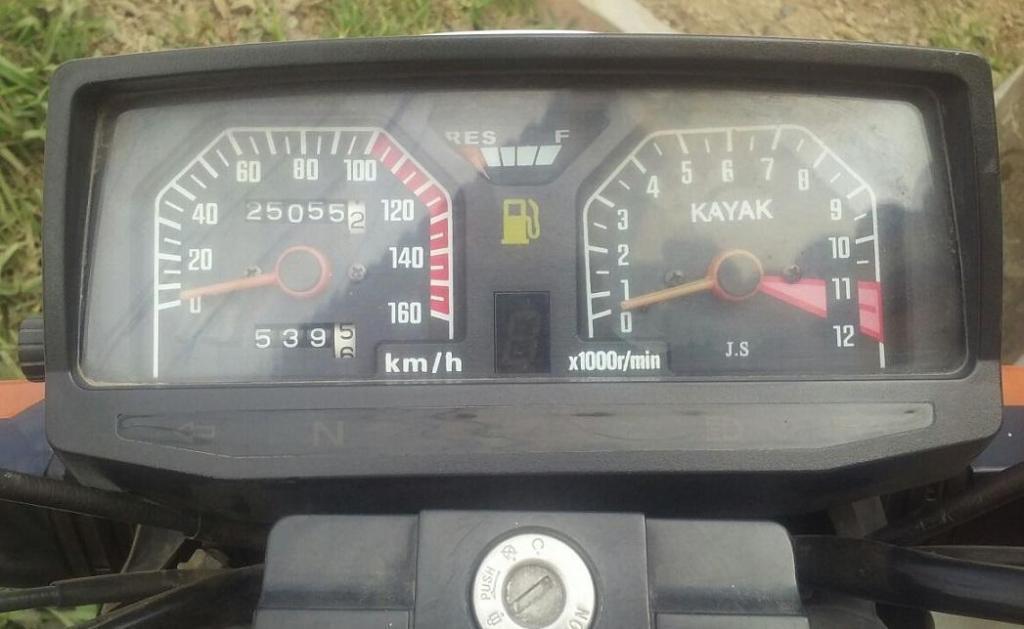 Moto Kayak Bull 125