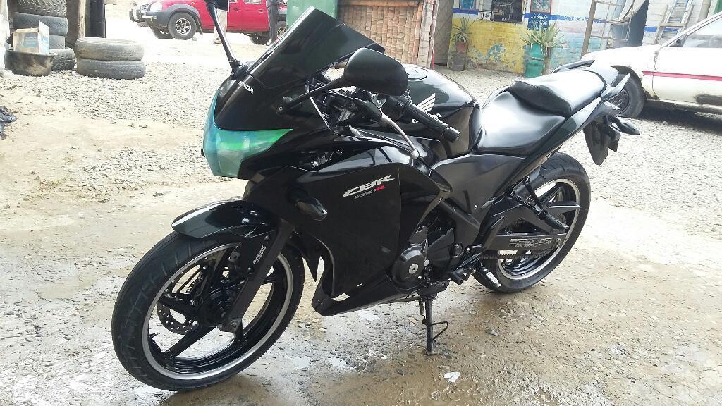 Vendo Moto Honda Cbr 250