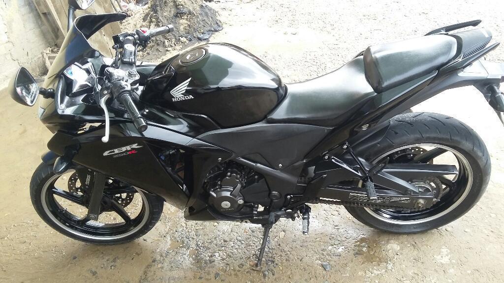 Vendo Moto Honda Cbr 250