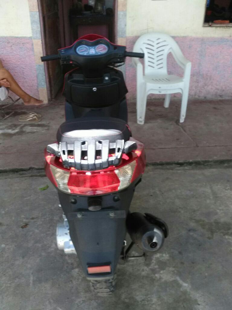 Vendo Moto Italika por Motivo de Viaje