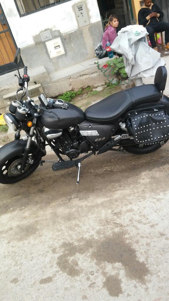 Vendo Mi Moto Keeway 200