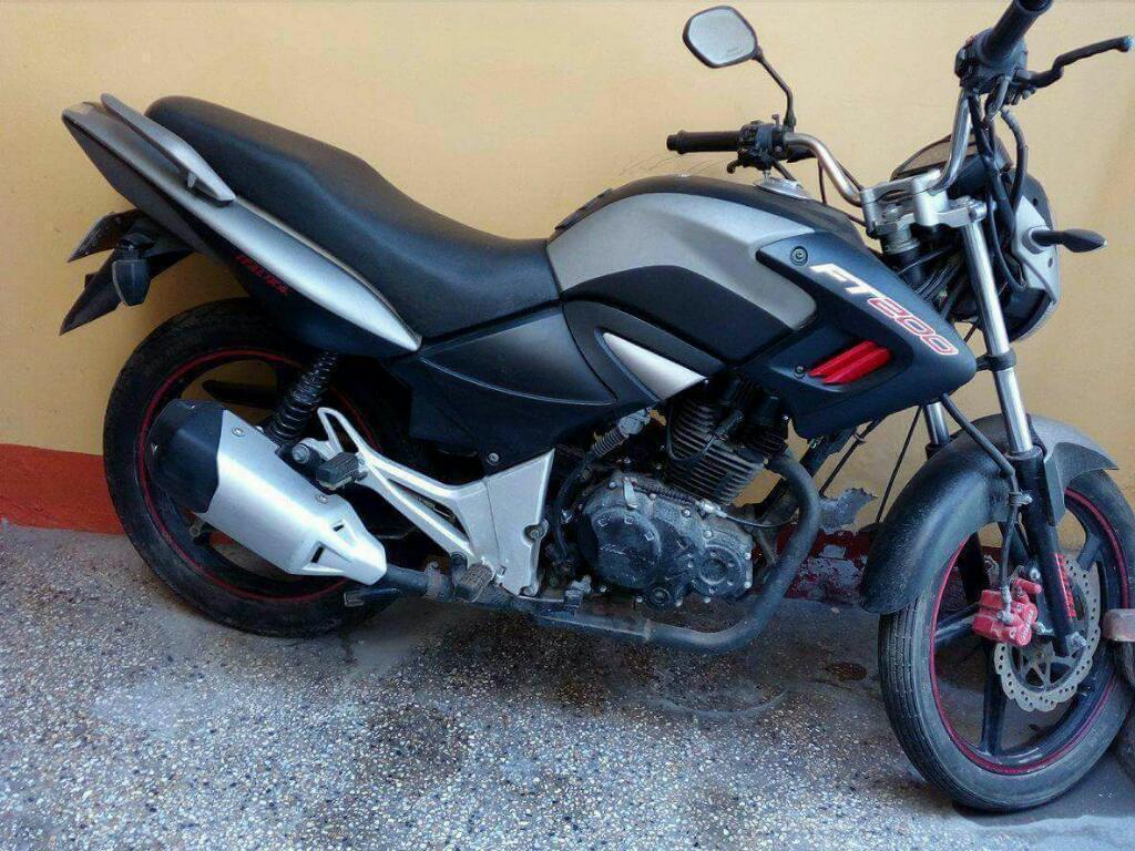 Se Vende Moto 200