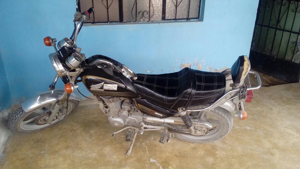 Moto Honda Vmen