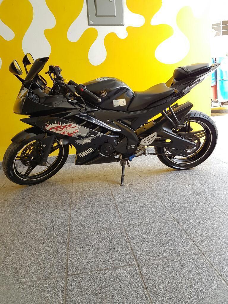 Yamaha R15 Año 2014 Solo 8000km con Soat