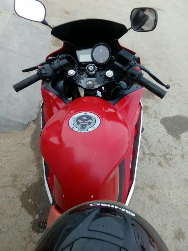 Yamaha R15 Año 2015